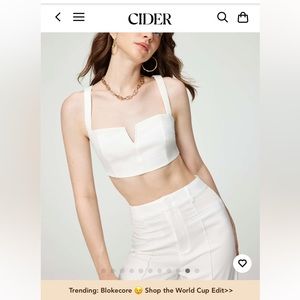 White crop top & flowy pants outfit